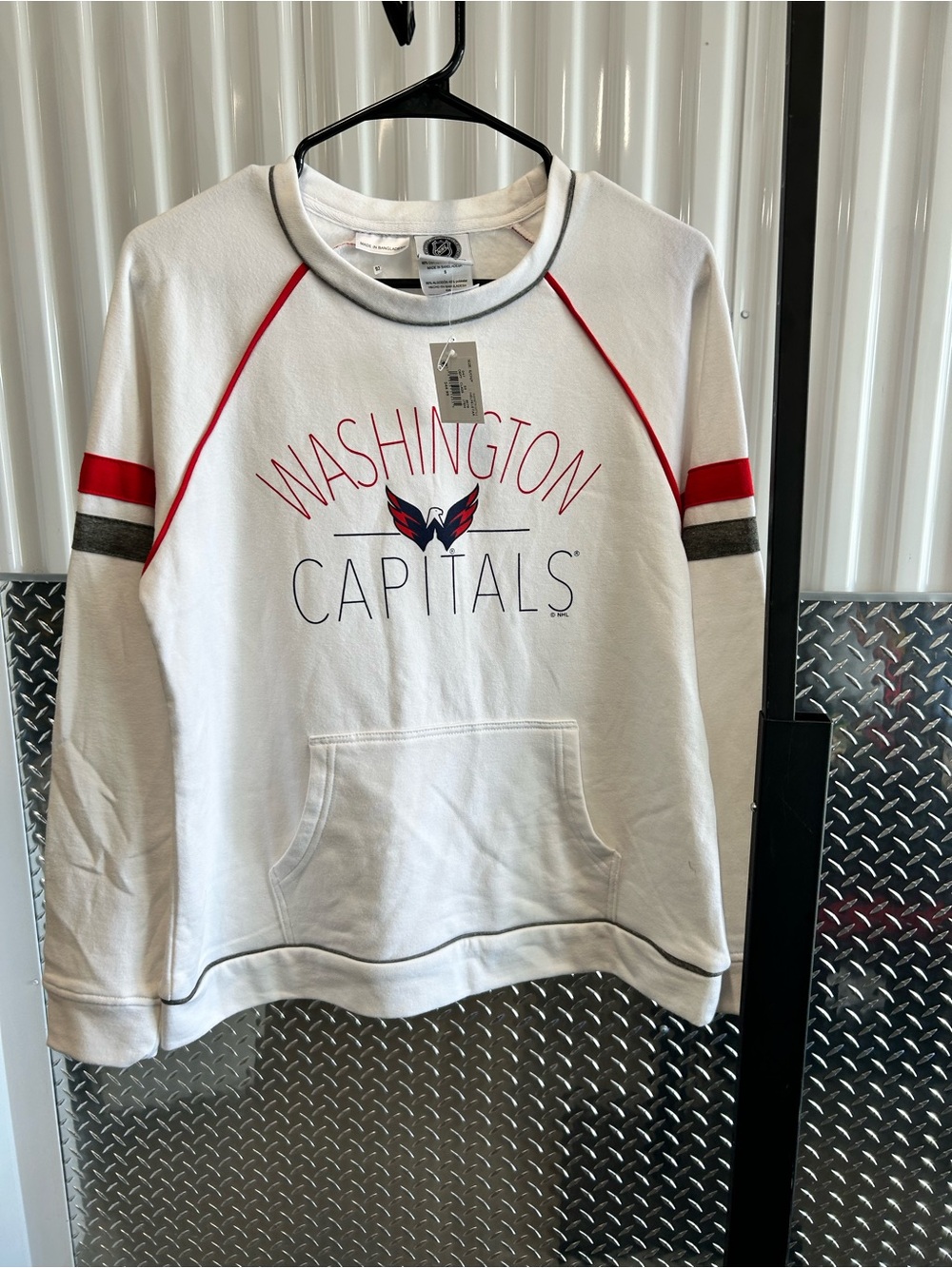 Washington Capitals Womens White Pullover Sweater